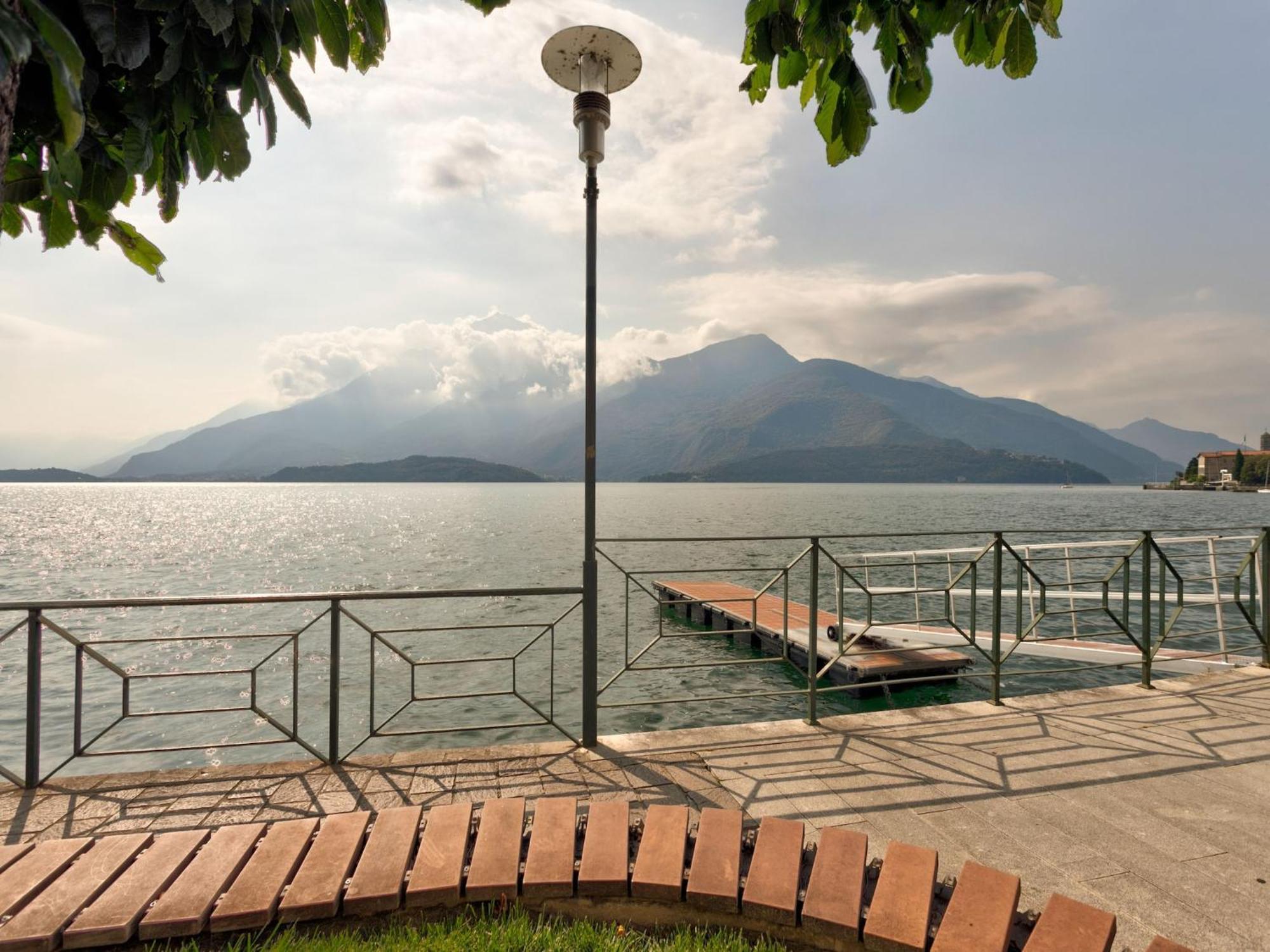 Wonderful Flat With Swimming Pool Lift And Garden Appartement Gravedona Buitenkant foto