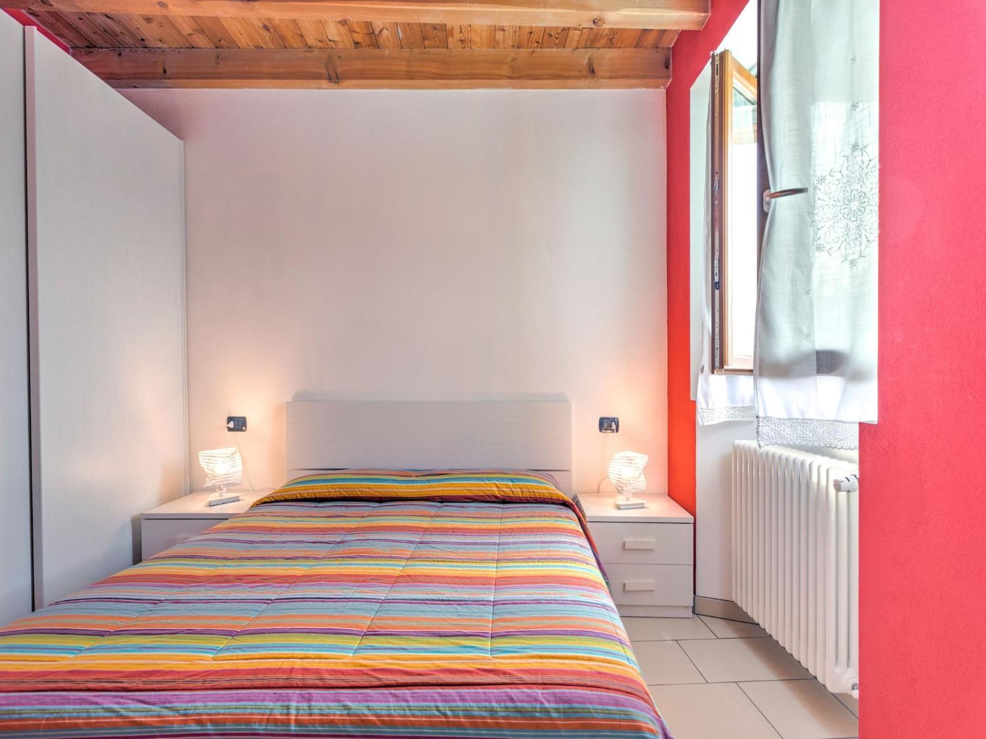 Wonderful Flat With Swimming Pool Lift And Garden Appartement Gravedona Buitenkant foto